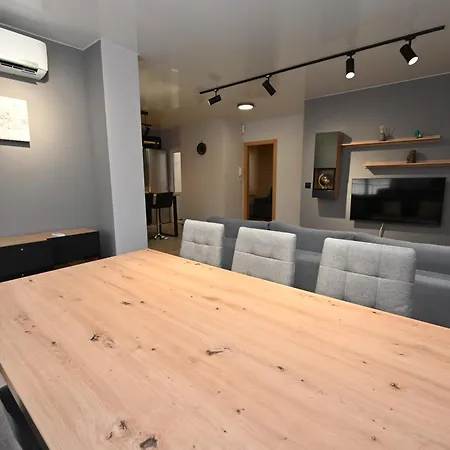 Golden-apartment Appartamento *