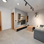 Golden-apartment *