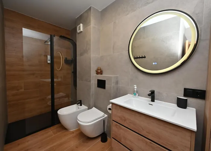 Golden-apartment Apartman